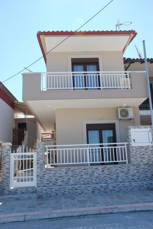 Marianna Apartments Nea Roda Extérieur photo
