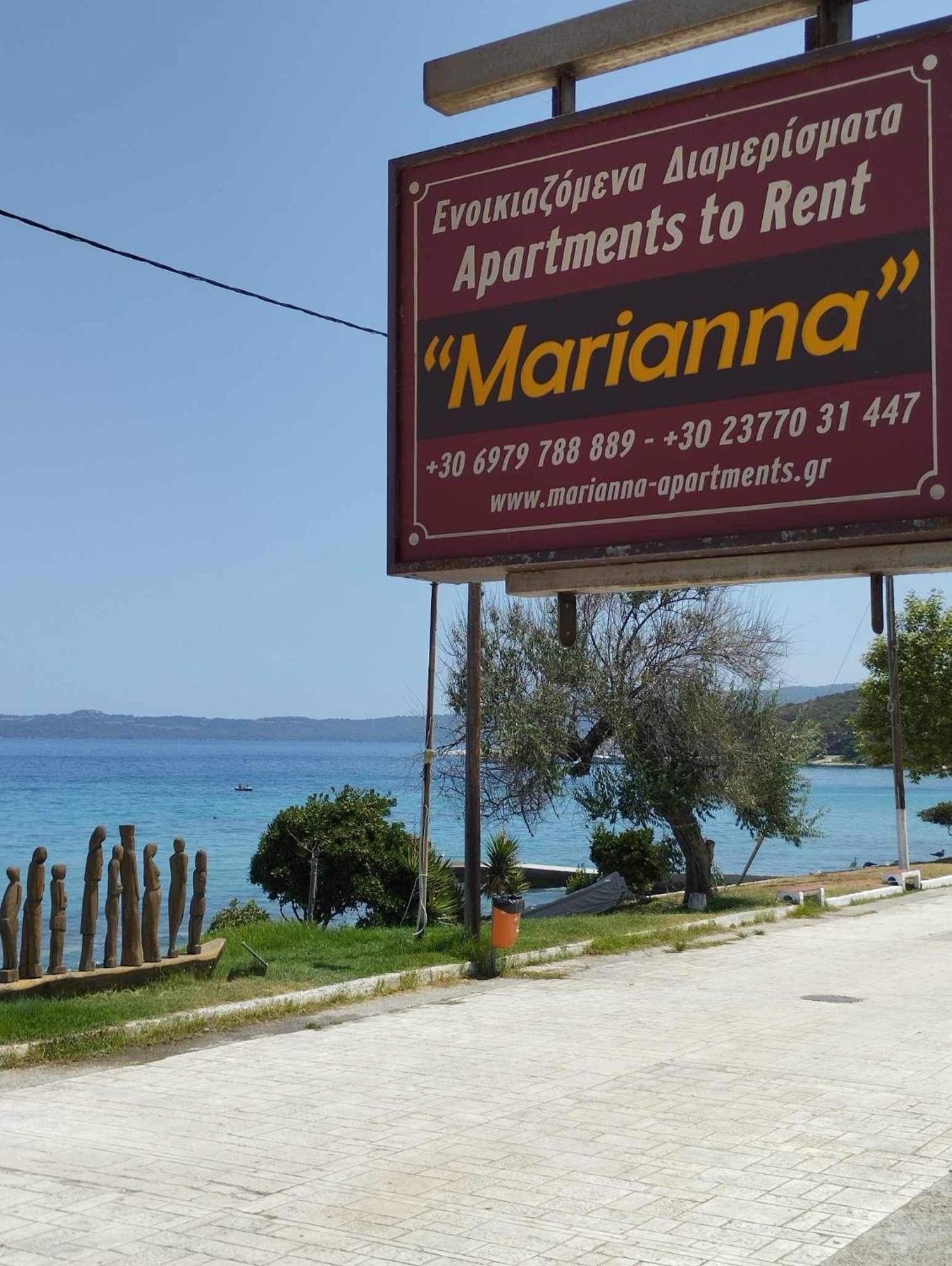 Marianna Apartments Nea Roda Extérieur photo