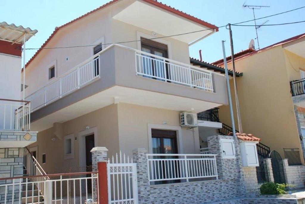 Marianna Apartments Nea Roda Extérieur photo